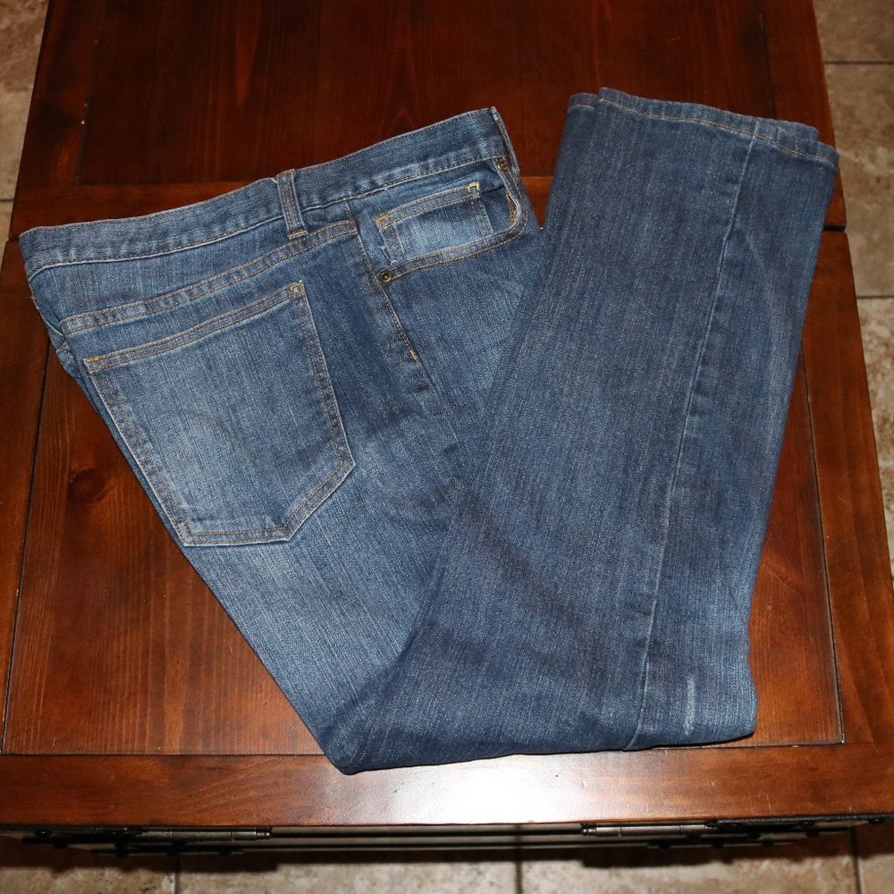 Jeanology Collection Distressed Straight Jeans